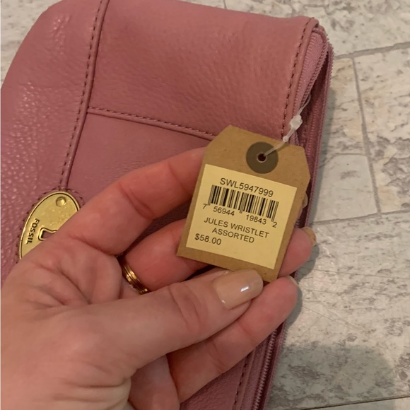 Fossil wristlet - Picture 3 of 4